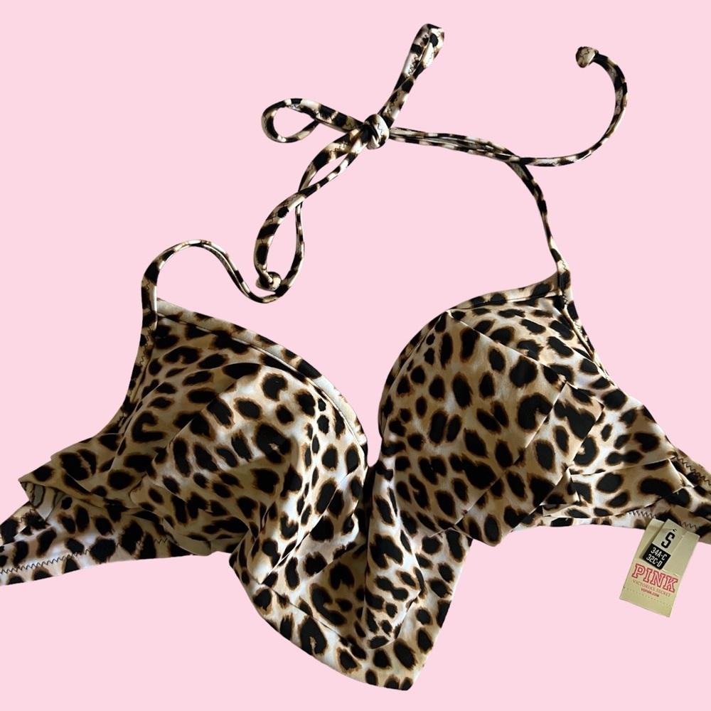 Leopard print bikini top• Victoria’s Secret • size S• NWT